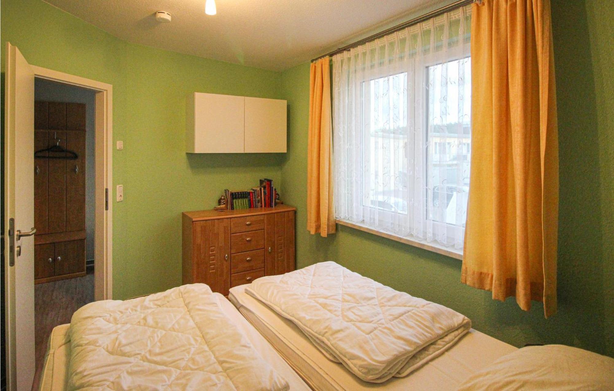 Stunning Apartment In Graal-Mueritz With Kitchen Extérieur photo
